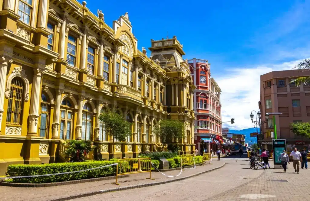 U.S. Taxes in Costa Rica: Expat Rates, Forms, and Deadlines
