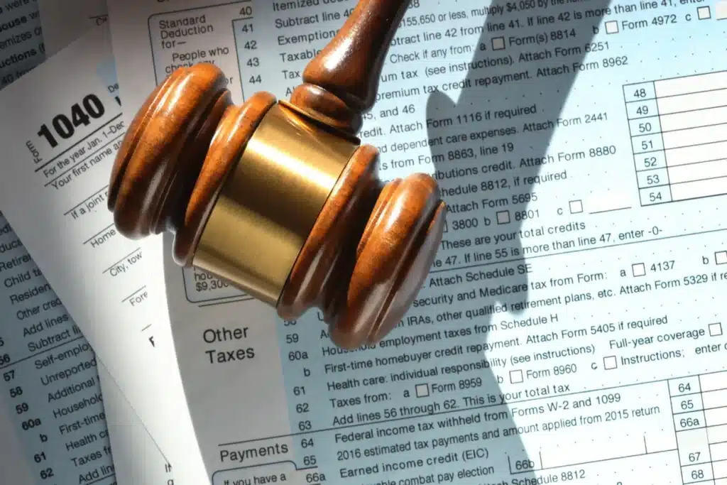 Tax Fraud vs. Tax Evasion for U.S. Taxpayers Explained
