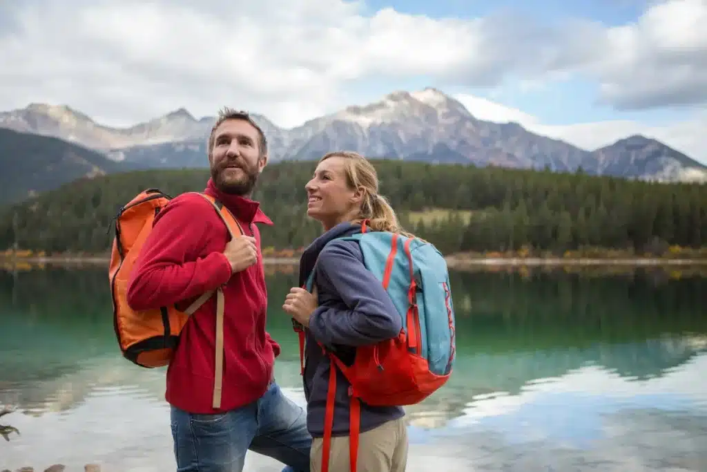 Canada vs. U.S. Taxes for Expats: Rates, Key Differences, and How to Avoid Double Tax