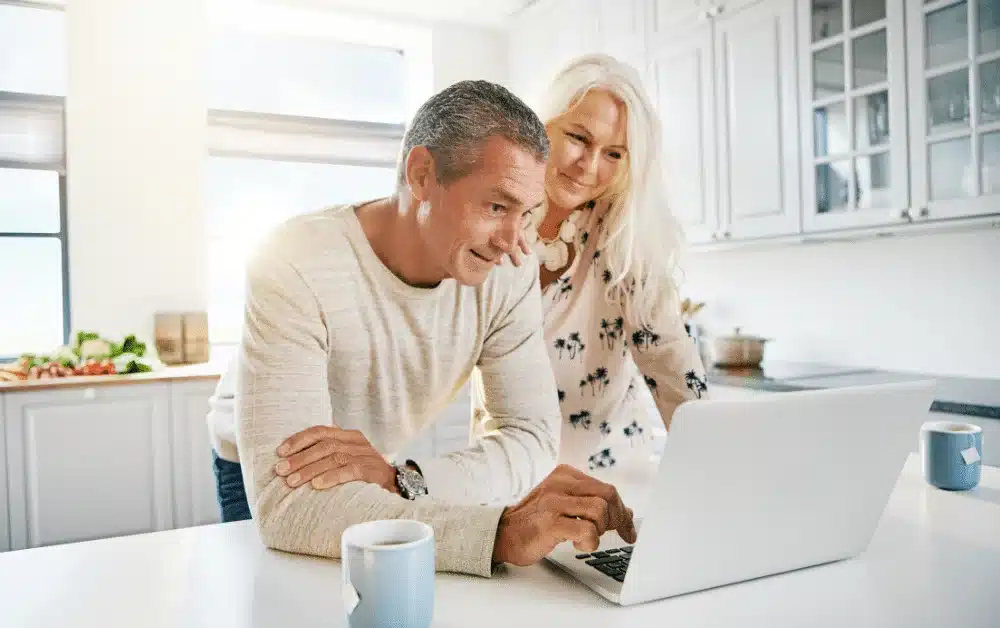 Do Expats Get Social Security? Eligibility, Payments, and Tax Rules