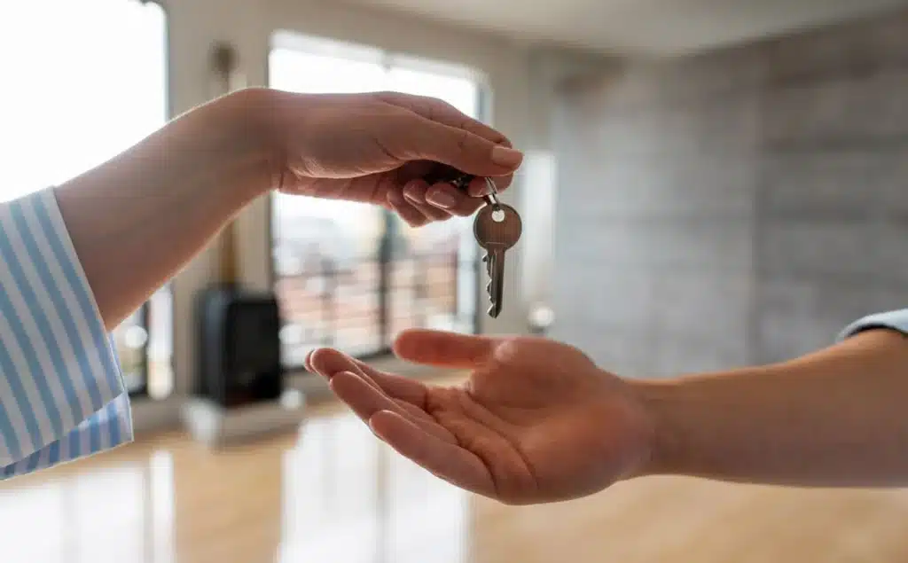 A Guide to Selling U.S. Property for Foreign Residents & Expats