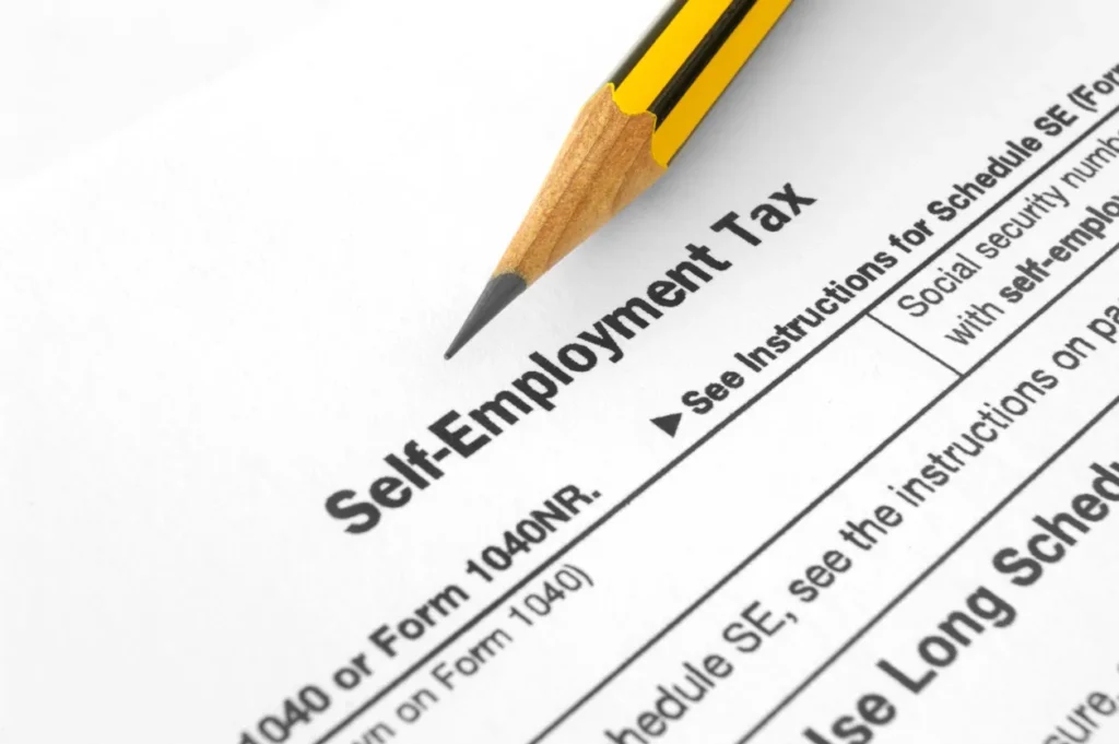 U.S. Expat Self-Employment Tax: Rates, Rules, and How to Reduce It